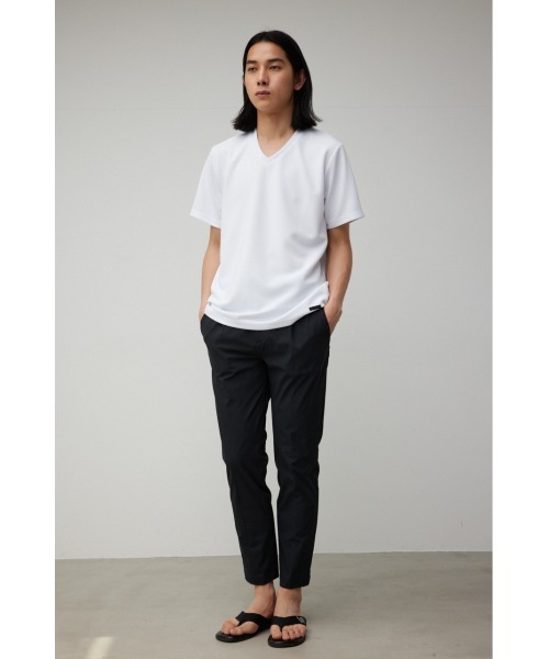 AZUL by moussy(アズールバイマウジー)の「TUCK JACQUARD V/N Tシャツ/タックジャガードブイネックTシャツ(Tシャツ/カットソー・メンズ・サックスブルー/グレー/ホワイト/ブラック・MEDIUM/SMALL/LARGE)」の7枚目の写真