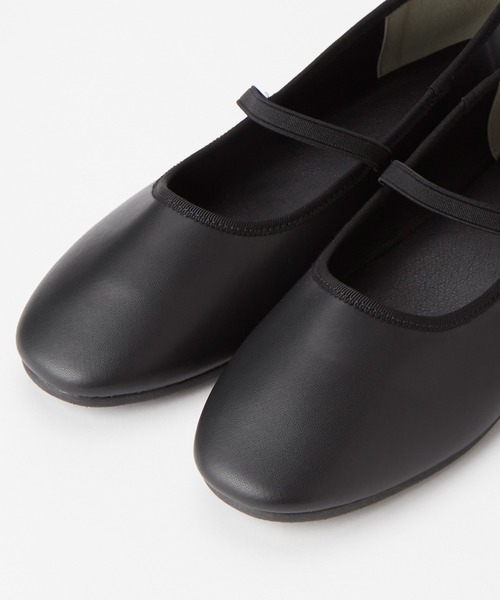 forksy.(フォルクシー)の「【forksy.】S~LL ラウンドトゥ ストラップバレエシューズ(バレエシューズ・レディース・オフホワイト/ブラック系2/ブラック系1/ピンク/ブラック/グリーン/シルバー系1/ブラウン/ブラック系3/シルバー/ゴールド/ホワイト×ブラック・L/S/LL/M)」の19枚目の写真