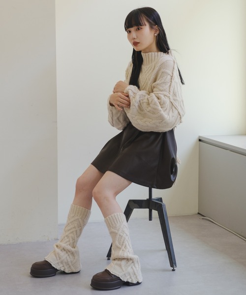 Kastane（カスタネ）の「ケーブルニットレッグウォーマー（レッグウォーマー・レディース・アイボリー/グレー・FREE）」の7枚目の写真