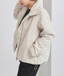 UR'S（ユアーズ）の「中綿ﾊｰﾌｺｰﾄ/吸湿発熱･抗菌防臭（ダウンジャケット/コート・レディース）」