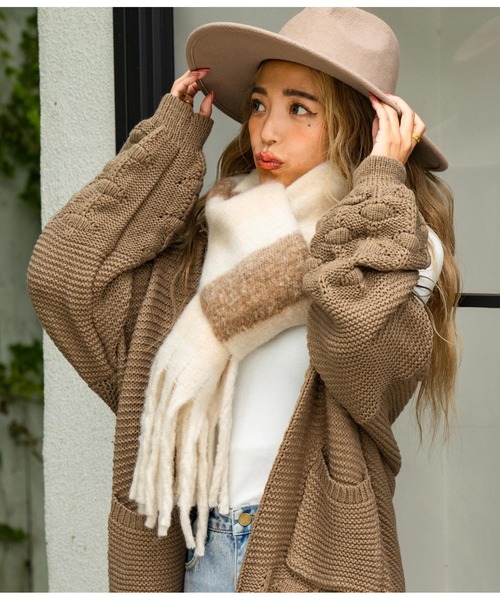 anap mimpi(アナップミンピ)の「グラデーションボーダーストール(ストール/ショール・レディース・グリーン/ベージュ・FREE)」の4枚目の写真