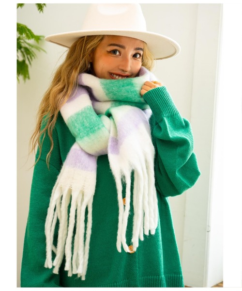 anap mimpi(アナップミンピ)の「グラデーションボーダーストール(ストール/ショール・レディース・グリーン/ベージュ・FREE)」の6枚目の写真