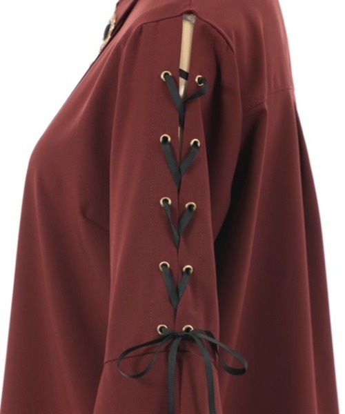 axes femme POETIQUE(アクシーズファムポエティック)の「ブローチ付フレアスリーブブラウス(シャツ/ブラウス・レディース・ワイン/キナリ/ブラック・MEDIUM)」の20枚目の写真