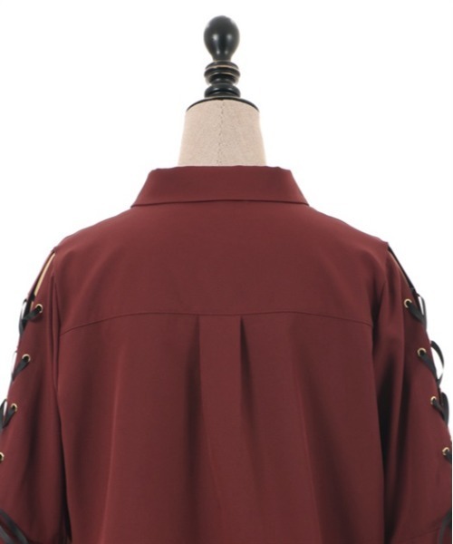 axes femme POETIQUE(アクシーズファムポエティック)の「ブローチ付フレアスリーブブラウス(シャツ/ブラウス・レディース・ワイン/キナリ/ブラック・MEDIUM)」の22枚目の写真