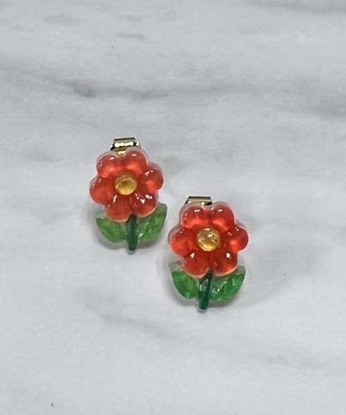 VICKY（ビッキー）の「【KOREAN ITEM】フラワービーズピアス（ピアス（両耳用）・レディース・ホワイト/レッド/イエロー/パープル・FREE）」の4枚目の写真