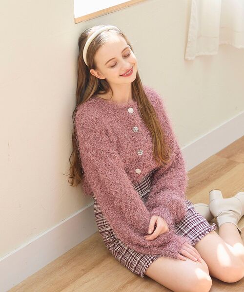 MAJESTIC LEGON（マジェスティックレゴン）の「前後2wayきらふわカーデ（ニット/セーター・レディース・ピンク/グレー/アイボリー/グリーン・MEDIUM）」の4枚目の写真