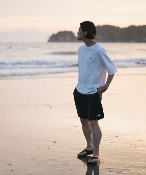 B:MING by BEAMS(ビーミングバイビームス)の「B:MING by BEAMS / ワンポイント ラッシュガード Tシャツ(Tシャツ/カットソー・メンズ・ブラウン系その他5/オフホワイト/ブラック・SMALL/MEDIUM/LARGE/X-LARGE)」の6枚目の写真