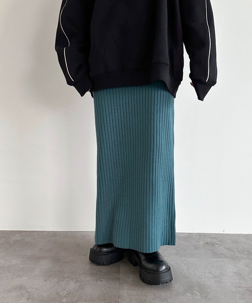 apres jour mignon(アプレジュールミニョン)の「リブニットスカート【ZOZOTOWN限定アイテム】(スカート・レディース・グレイッシュベージュ/ブラック/レッド/ブルー/チャコールグレー/ダークブラウン/アイボリー・MEDIUM/X-LARGE/SMALL)」の8枚目の写真