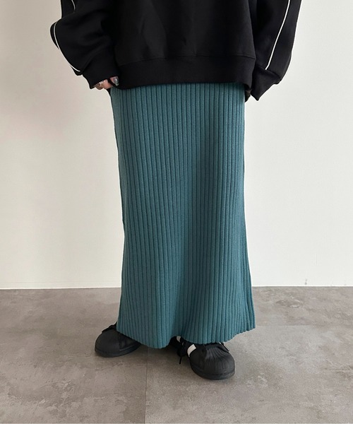 apres jour mignon(アプレジュールミニョン)の「リブニットスカート【ZOZOTOWN限定アイテム】(スカート・レディース・グレイッシュベージュ/ブラック/レッド/ブルー/チャコールグレー/ダークブラウン/アイボリー・MEDIUM/X-LARGE/SMALL)」の9枚目の写真