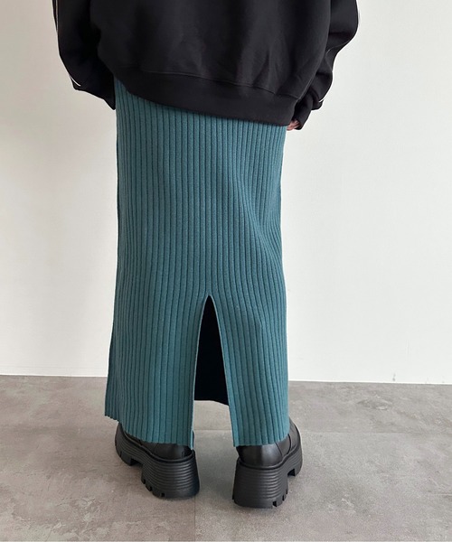 apres jour mignon(アプレジュールミニョン)の「リブニットスカート【ZOZOTOWN限定アイテム】(スカート・レディース・グレイッシュベージュ/ブラック/レッド/ブルー/チャコールグレー/ダークブラウン/アイボリー・MEDIUM/X-LARGE/SMALL)」の18枚目の写真