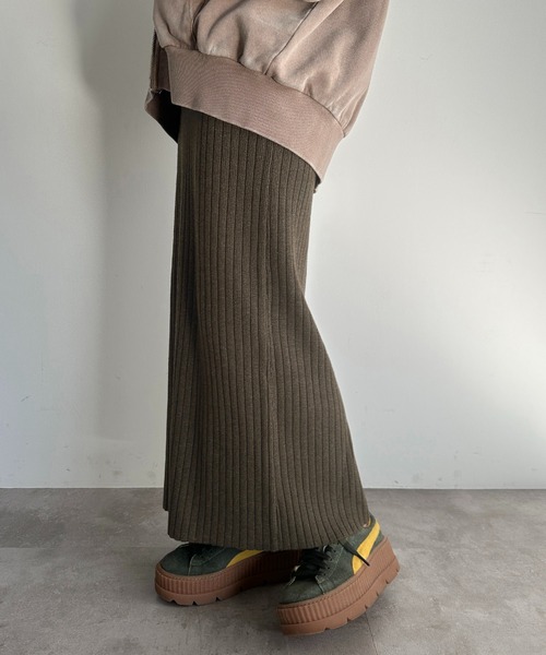 apres jour mignon(アプレジュールミニョン)の「リブニットスカート【ZOZOTOWN限定アイテム】(スカート・レディース・グレイッシュベージュ/ブラック/レッド/ブルー/チャコールグレー/ダークブラウン/アイボリー・MEDIUM/X-LARGE/SMALL)」の21枚目の写真