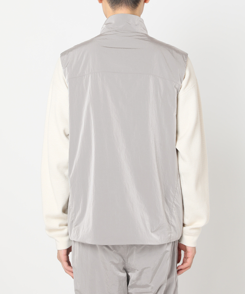 JOURNAL STANDARD(ジャーナルスタンダード)の「【LIMONTA/E × OCTA】ナイロン ベスト(ベスト・メンズ・ライトグレー/ブラック/ブラウン・MEDIUM/LARGE)」の21枚目の写真