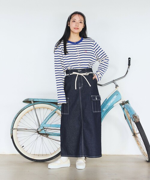 FREAK'S STORE（フリークスストア）の「SOMETHING × FREAK'S STORE/サムシング 別注 CARGO CURVE SKIRT/カーゴカーブスカート/デニムスカート（デニムスカート・レディース・ブラック/オリーブ/ネイビー・SMALL/MEDIUM）」の8枚目の写真
