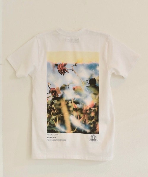 THEATRE PRODUCTS(シアタープロダクツ)の「限定展開【THEATRE PRODUCTS×Mariko Ohyaコラボ】Red Rose Tシャツ(Tシャツ/カットソー・レディース・アイボリー/ホワイト・FREE)」の12枚目の写真