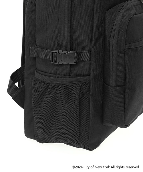 Manhattan Portage(マンハッタンポーテージ)の「Townsend Backpack Vinyl Lining NEW YORK CITY(バックパック/リュック・メンズ・ブラック・LARGE)」の8枚目の写真