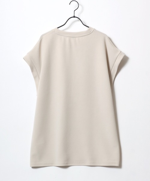 SITRY(シトリー)の「3WAY Cut Vest & Long Sleeve T-shirt/エンボスジャガードベスト & 長袖Tシャツ ロンT(ベスト・メンズ・グレイッシュベージュ/ブラック/ダークグレー・LL/L/M)」の9枚目の写真