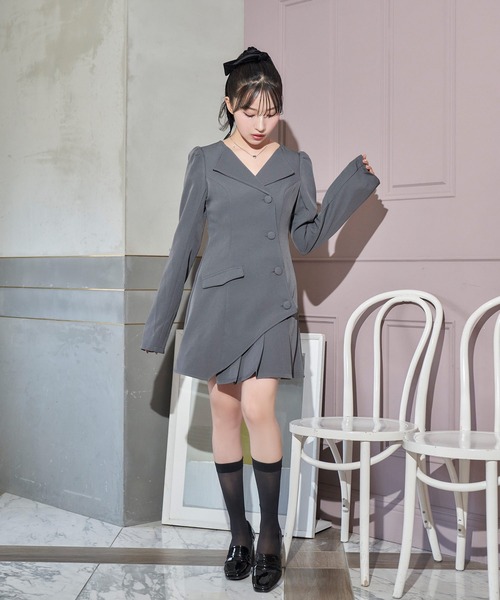 ANDGEEBEE（アンジービー）の「ジャケットプリーツワンピ（ワンピース・レディース・チャコールグレー/ミント・FREE）」の9枚目の写真