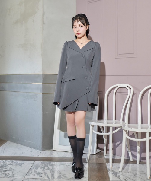 ANDGEEBEE（アンジービー）の「ジャケットプリーツワンピ（ワンピース・レディース・チャコールグレー/ミント・FREE）」の10枚目の写真