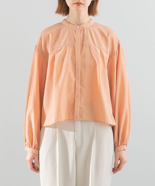 URBAN RESEARCH ROSSO WOMEN（アーバンリサーチ　ロッソ）の「UVカットギャザーボリュームシャツブラウス（シャツ/ブラウス・レディース・オレンジ/オフホワイト/ブラウン系その他・FREE）」の10枚目の写真