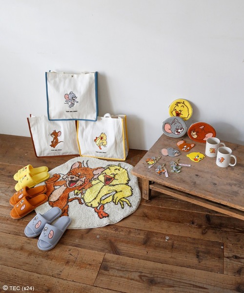 Tom＆Jerry（トムアンドジェリー）の「【公式】TOM and JERRY　タイニークラブ　スマイルラグ（ラグ/マット・レディース・アイボリー・FREE）」の5枚目の写真