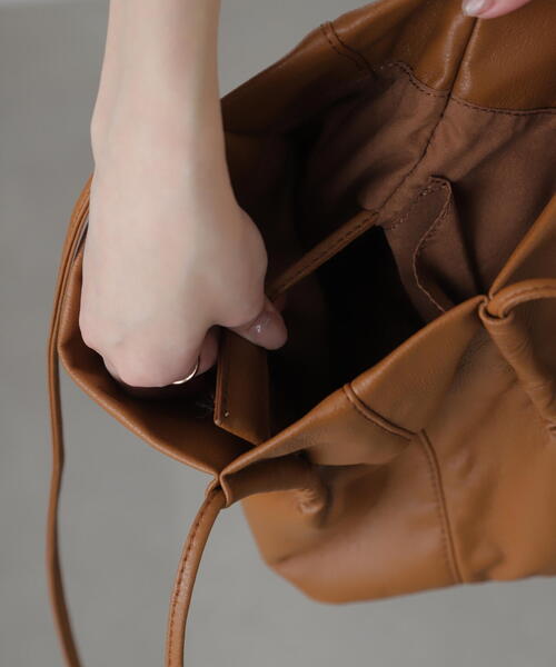 FREE'S MART（フリーズマート）の「◆スライドショルダーバッグ（ショルダーバッグ・レディース・ブラック/シルバー/ベージュ・ﾌﾘ-）」の12枚目の写真