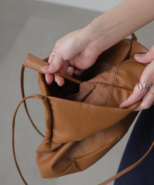 FREE'S MART（フリーズマート）の「◆スライドショルダーバッグ（ショルダーバッグ・レディース・ブラック/シルバー/ベージュ・ﾌﾘ-）」の13枚目の写真