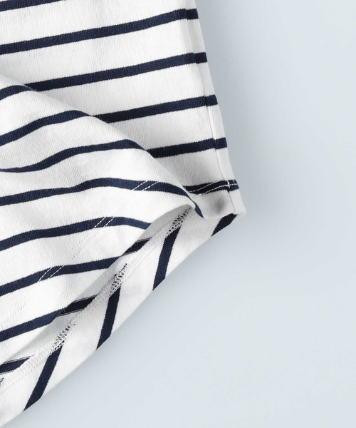 SOMETHING(サムシング)の「SOMETHING(サムシング)エンジェルスリーブTシャツ(Tシャツ/カットソー・レディース・ホワイト×ネイビー・M/L)」の5枚目の写真