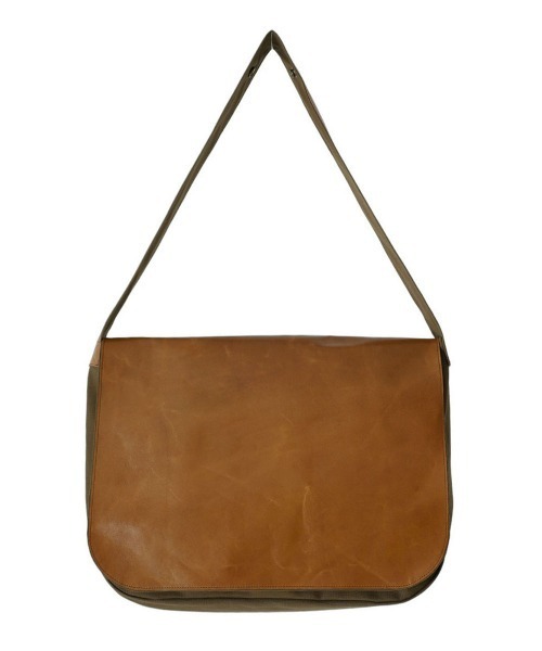 BALLAST ARK（バラストアーク）の「BALLAST ARK / バラストアーク：TOCHIGI LEATHER NEWSPAPER BAG：BA09-B001[AST]（ショルダーバッグ・メンズ・オリーブ/ブラック・FREE）」の16枚目の写真