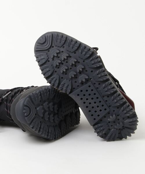 MONCLER（モンクレール）の「MONCLER NMD MID ANKLE BOOTS（ブーツ・メンズ・ブラック・40）」の3枚目の写真