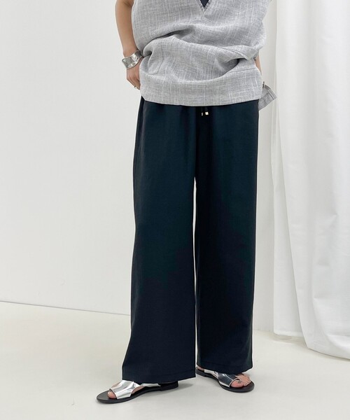fredy emue(フレディエミュ)の「バイオツイルセミワイドパンツ(その他パンツ・レディース・ネイビー/ベージュ/ブラック・36/38)」の2枚目の写真