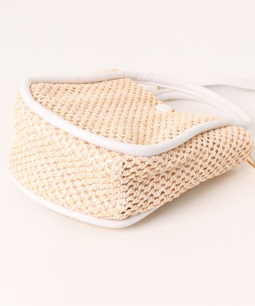 TONE SELECT GOODS（トーンセレクトグッズ）の「【resonance】インポーチ付き　ストローバッグ　マルチウェイ　ショルダーバッグ　ハンドバッグ　浴衣（かごバッグ・レディース・ホワイト系/ブラウン系/ベージュ系/ブラック系・FREE）」の8枚目の写真