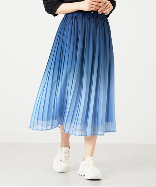 BELLUNA PLUS（ベルーナ）の「プリーツデザイングラデーションスカート（スカート・レディース・ベージュ系/ブルー系/グリーン系・X-LARGE/LARGE/MEDIUM/SMALL）」の6枚目の写真
