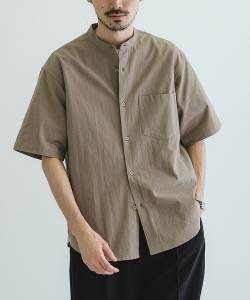 URBAN RESEARCH（アーバンリサーチ）の「JOG COTTONバンドカラー半袖シャツ（シャツ/ブラウス・メンズ・モカ/ネイビー/ブルー系その他/ホワイト・MEDIUM/LARGE）」の8枚目の写真