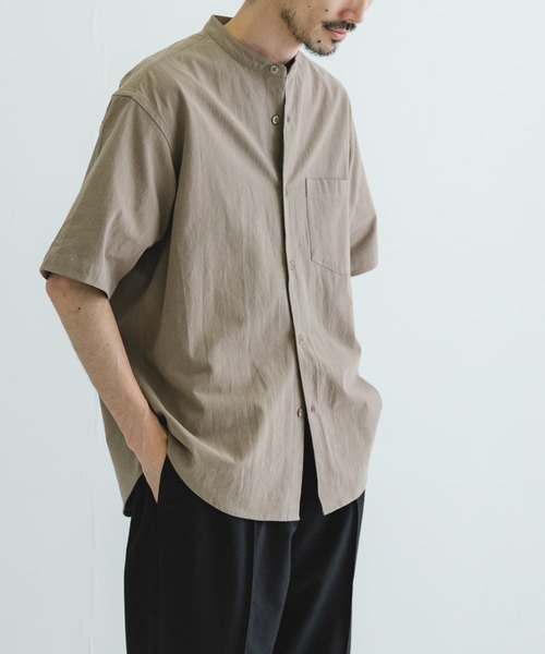 URBAN RESEARCH（アーバンリサーチ）の「JOG COTTONバンドカラー半袖シャツ（シャツ/ブラウス・メンズ・モカ/ネイビー/ブルー系その他/ホワイト・MEDIUM/LARGE）」の9枚目の写真