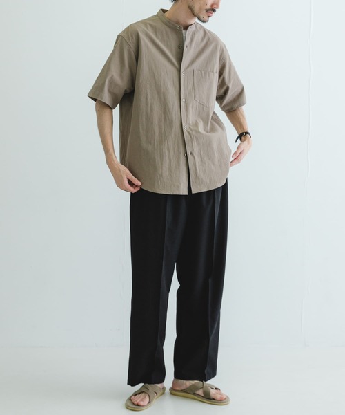 URBAN RESEARCH（アーバンリサーチ）の「JOG COTTONバンドカラー半袖シャツ（シャツ/ブラウス・メンズ・モカ/ネイビー/ブルー系その他/ホワイト・MEDIUM/LARGE）」の10枚目の写真