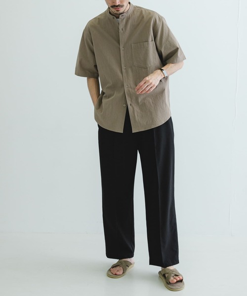 URBAN RESEARCH（アーバンリサーチ）の「JOG COTTONバンドカラー半袖シャツ（シャツ/ブラウス・メンズ・モカ/ネイビー/ブルー系その他/ホワイト・MEDIUM/LARGE）」の11枚目の写真