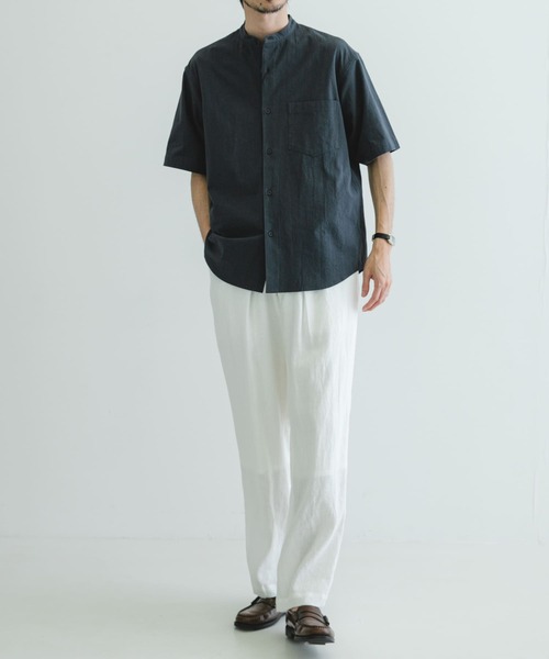 URBAN RESEARCH（アーバンリサーチ）の「JOG COTTONバンドカラー半袖シャツ（シャツ/ブラウス・メンズ・モカ/ネイビー/ブルー系その他/ホワイト・MEDIUM/LARGE）」の14枚目の写真