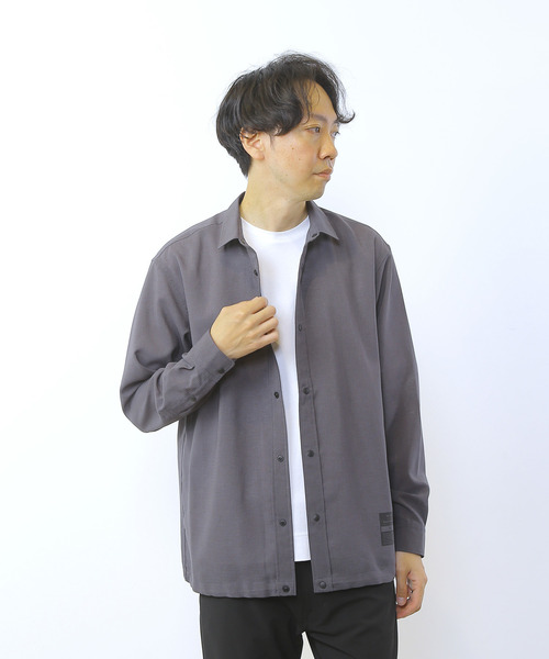 MEN'S MELROSE(メンズメルローズ)の「強撚ドットエア軽量カーデライクシャツ(シャツ/ブラウス・メンズ・カーキ/チャコールグレー・4/3)」の1枚目の写真