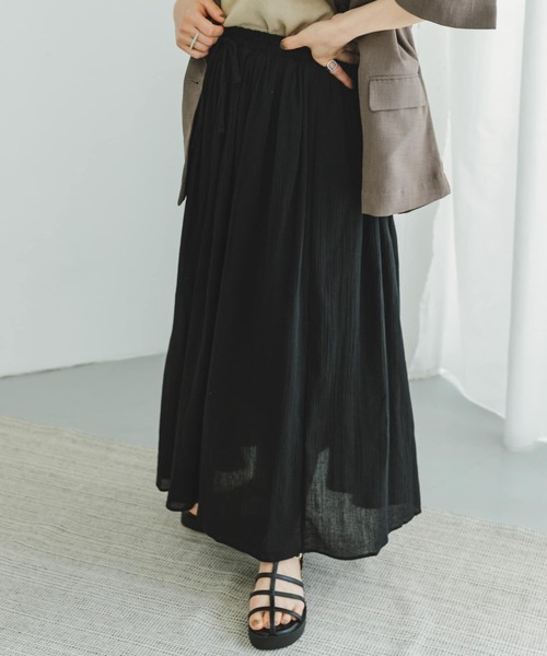 ITEMS URBANRESEARCH（アイテムズ アーバンリサーチ）の「ボイルギャザースカート（スカート・レディース・ブラック/レッド/キャメル・FREE）」の2枚目の写真