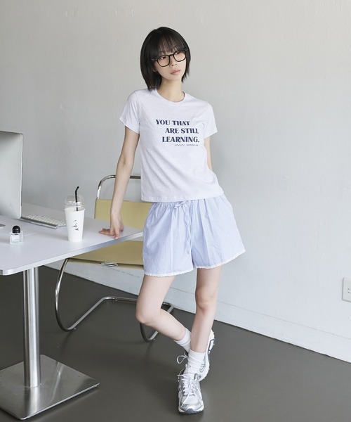 UNE MANSION（ユヌマンション）の「【インナーレース付き】【ホームウェア/ビーチウェア】ウエストゴムフロントボタンレースショートパンツ（その他パンツ・レディース・アイボリー/スカイブルー・FREE）」の13枚目の写真