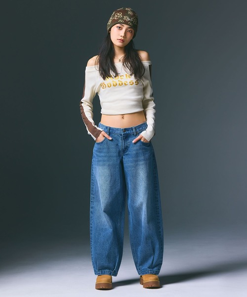 X-girl（エックスガール）の「OFF THE SHOULDER L/S TOP（Tシャツ/カットソー・レディース・オフホワイト/オリーブ/チャコール・S/M）」の4枚目の写真