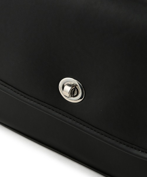 JUNRED(ジュンレッド)の「【 追加生産 】シンセティックレザーハンドルショルダーバック(ショルダーバッグ・メンズ・ブラック・FREE)」の8枚目の写真