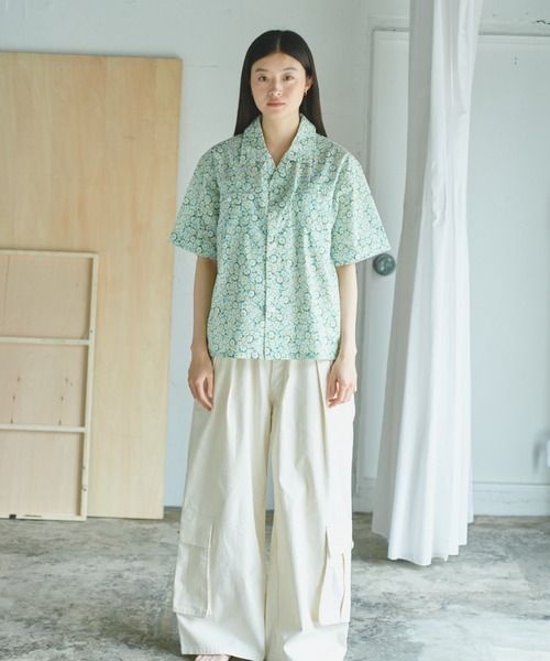 CAMPHOR WOOD(カンファーウッド)の「flower pattern open collar shirt / 総柄フラワーオープンカラーシャツ(シャツ/ブラウス・メンズ・イエロー×グリーン・MEDIUM/LARGE)」の16枚目の写真