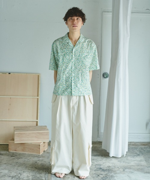 CAMPHOR WOOD(カンファーウッド)の「flower pattern open collar shirt / 総柄フラワーオープンカラーシャツ(シャツ/ブラウス・メンズ・イエロー×グリーン・MEDIUM/LARGE)」の10枚目の写真