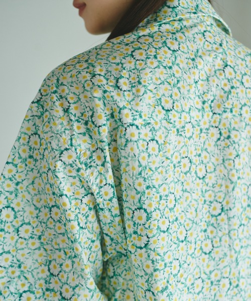 CAMPHOR WOOD(カンファーウッド)の「flower pattern open collar shirt / 総柄フラワーオープンカラーシャツ(シャツ/ブラウス・メンズ・イエロー×グリーン・MEDIUM/LARGE)」の13枚目の写真