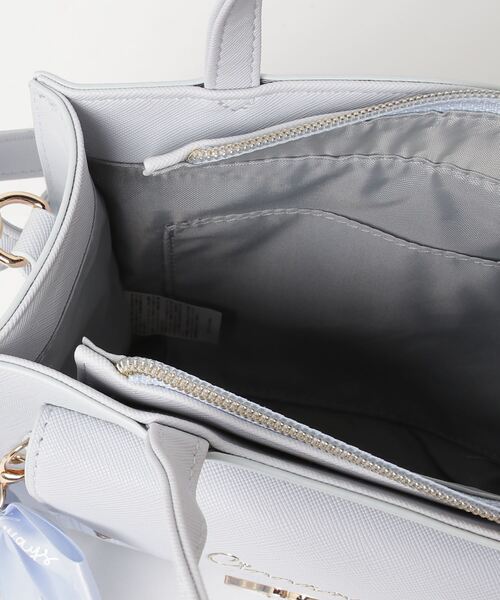 sanrio（サンリオ）の「【サンリオ】キャラクタープレート　チェック　リボン　前面ポケット　合皮　2way　手提げ　ショルダー（ショルダーバッグ・キッズ・ブラック系その他/ベージュ系その他/ブラック×ブルー/ベージュ系その他2・FREE）」の10枚目の写真