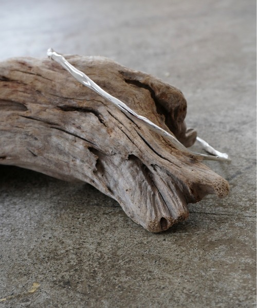 Lynn.（リン）の「twing neck caff（チョーカー・レディース・シルバー/シルバー系その他2・FREE）」の5枚目の写真