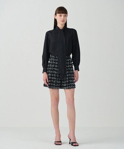 GRACE CONTINENTAL(グレースコンチネンタル)の「Tweed Shortパンツ(その他パンツ・レディース・ブラック・38/36)」の6枚目の写真