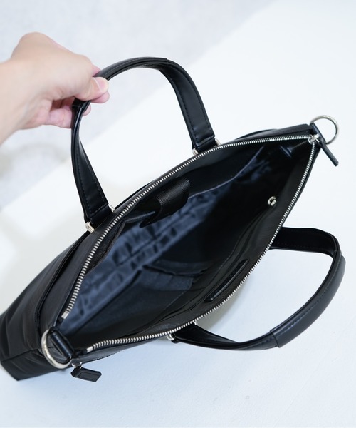 【新品】カルバンクライン　ビジネスバッグ　黒　38,500円 新品】カルバンクライン ビジネスバッグ 黒 38,