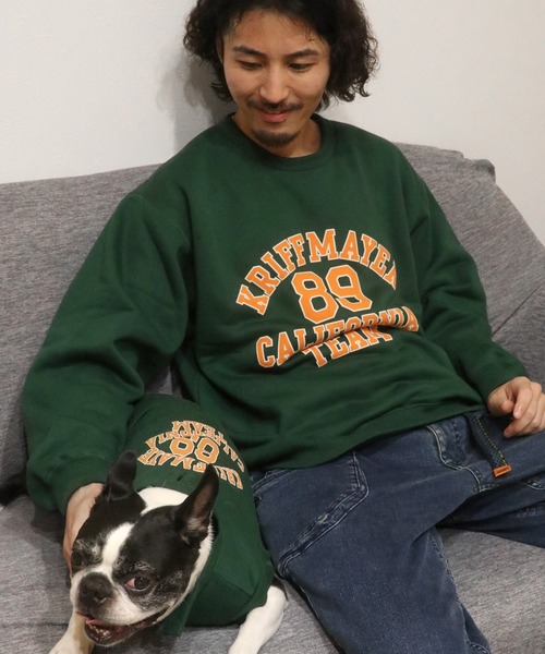 KRIFF MAYER(クリフメイヤー)の「ロゴスウェットクルー(スウェット・メンズ・グレー/ブラック/グリーン/カラフル/オートミール/マスタード・MEDIUM/LARGE/X-LARGE)」の4枚目の写真